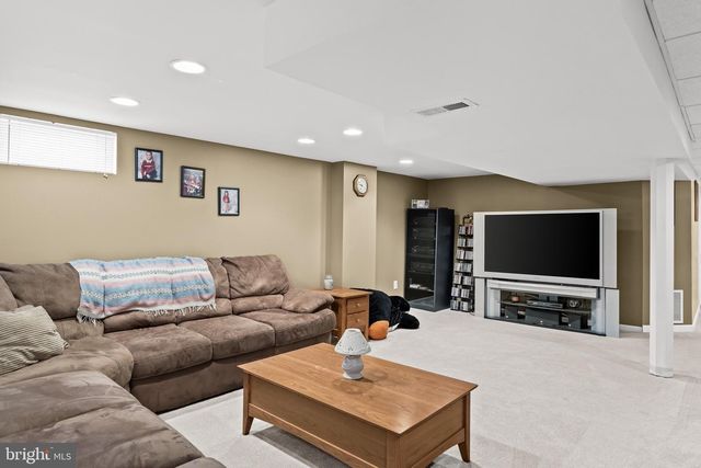 622 PASADENA DR, Magnolia, NJ 08049