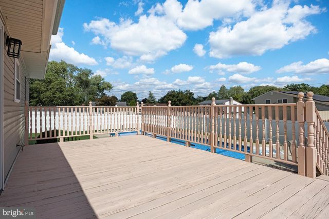 622 PASADENA DR, Magnolia, NJ 08049
