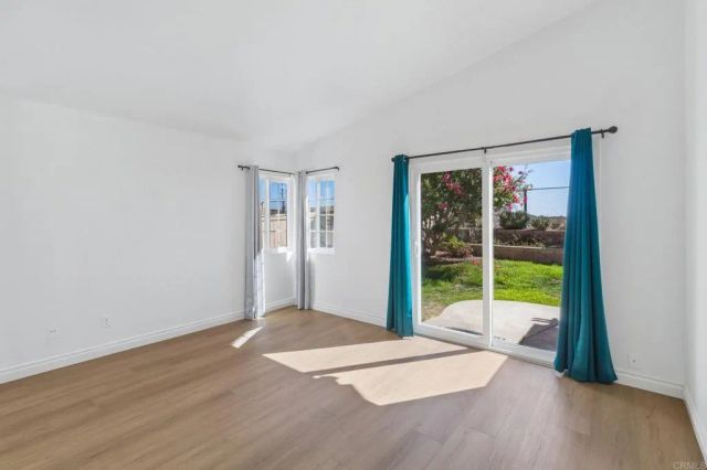 2124 Redwood Crst, Vista, CA 92081