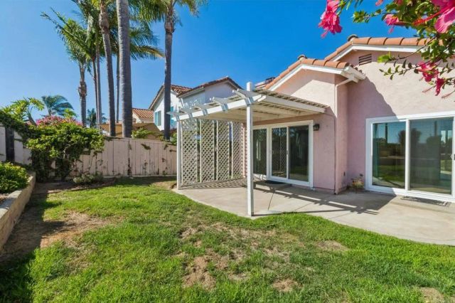 2124 Redwood Crst, Vista, CA 92081