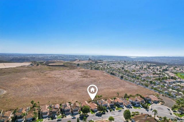 2124 Redwood Crst, Vista, CA 92081