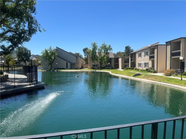 25735 Hogan Drive E3, Valencia, CA 91355