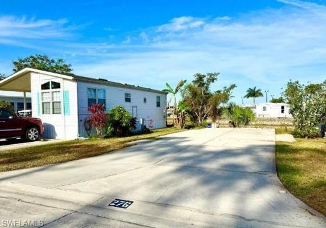 276 Bass LN, Naples, FL 34114