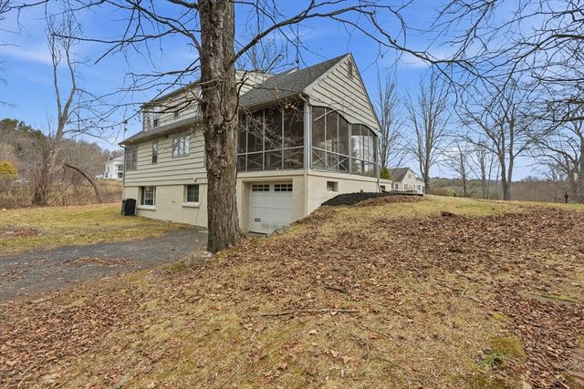 75 North Rd, Hampden, MA 01036
