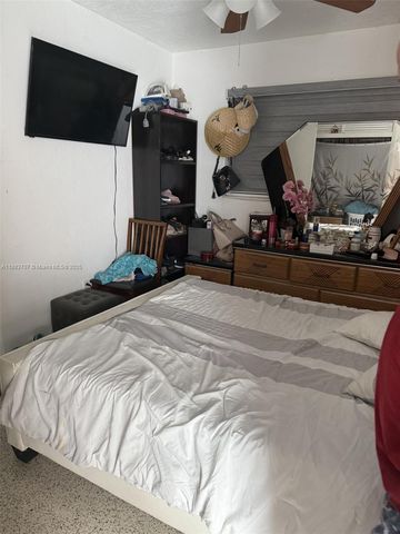 28520 SW 146th Ave, Homestead, FL 33033