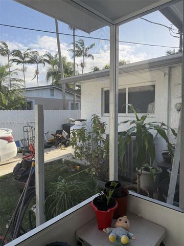 28520 SW 146th Ave, Homestead, FL 33033