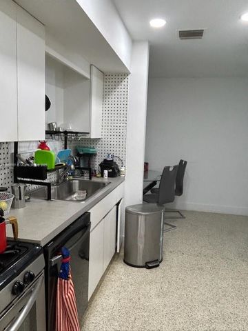 28520 SW 146th Ave, Homestead, FL 33033