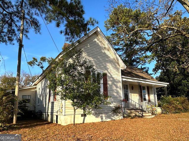 1007 Peek Street NW, Conyers, GA 30012