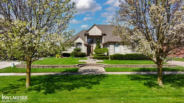 47843 Milonas Drive, Shelby Twp, MI 48315