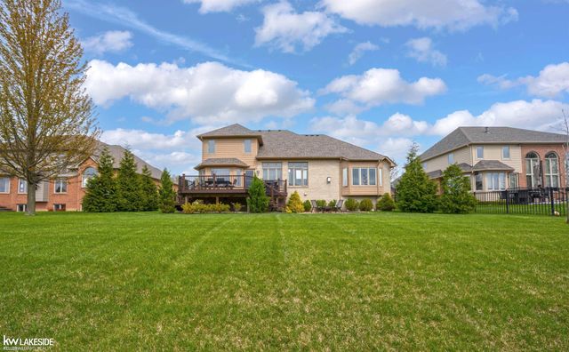 47843 Milonas Drive, Shelby Twp, MI 48315