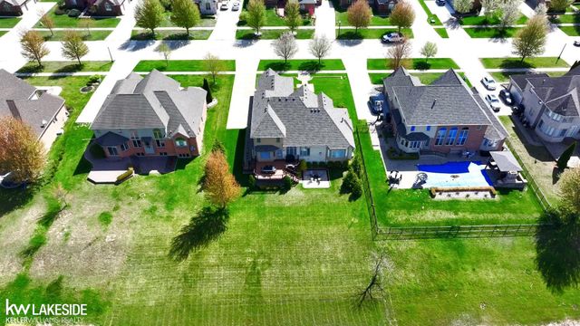 47843 Milonas Drive, Shelby Twp, MI 48315