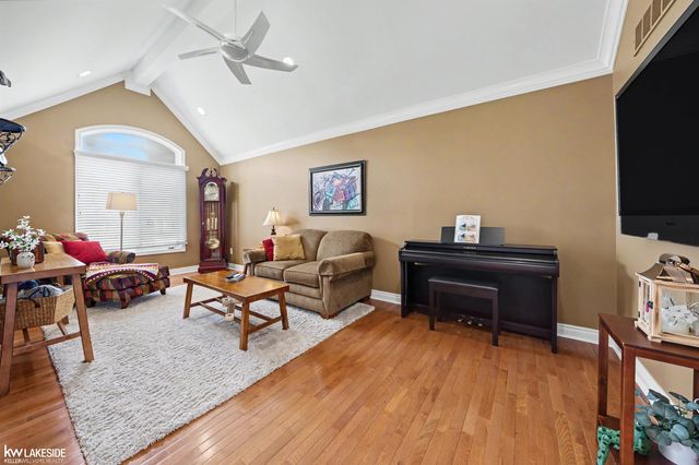 47843 Milonas Drive, Shelby Twp, MI 48315