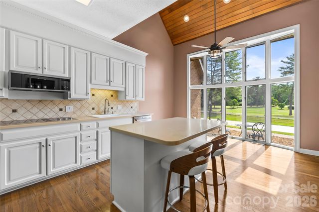 536 Innisbrook Drive, Statesville, NC 28625