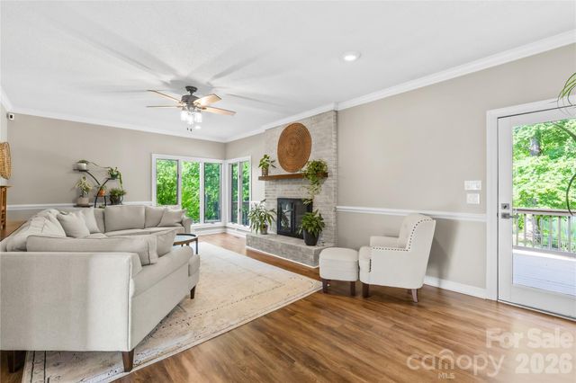 536 Innisbrook Drive, Statesville, NC 28625
