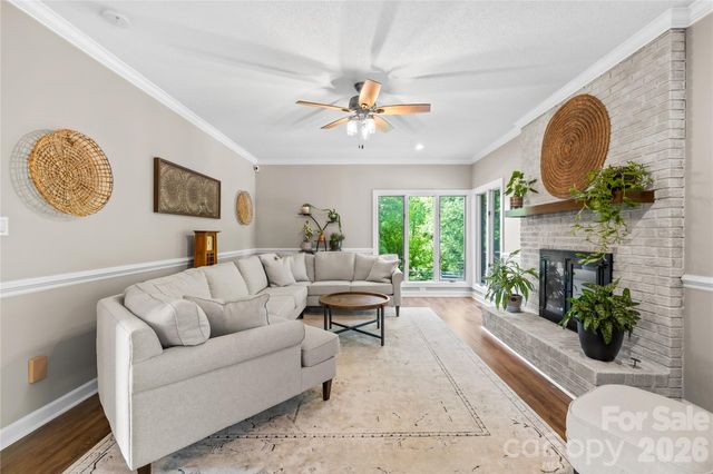 536 Innisbrook Drive, Statesville, NC 28625