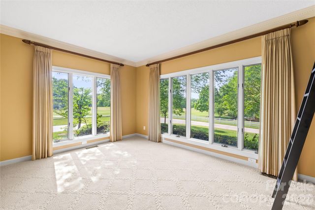 536 Innisbrook Drive, Statesville, NC 28625