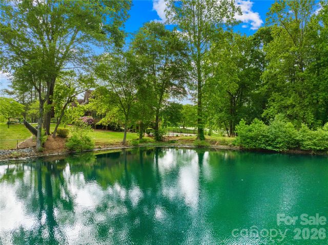 536 Innisbrook Drive, Statesville, NC 28625