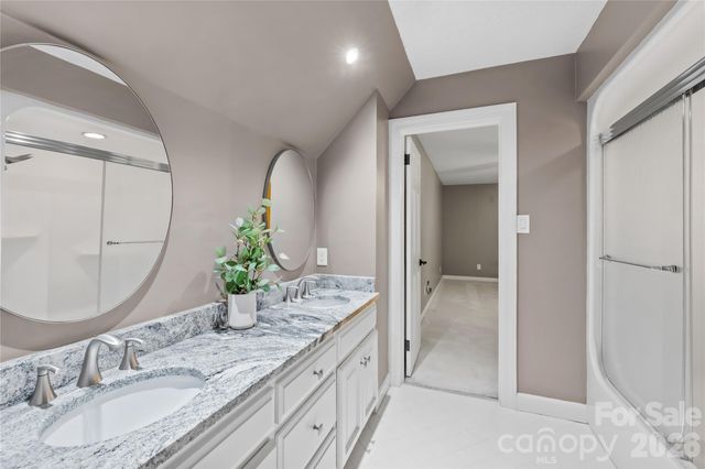 536 Innisbrook Drive, Statesville, NC 28625