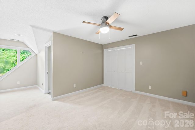 536 Innisbrook Drive, Statesville, NC 28625