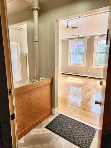 15 N Main St 25, Attleboro, MA 02703