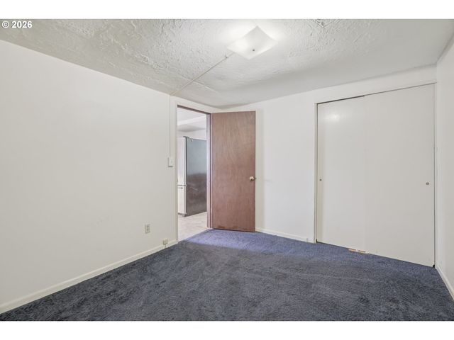 20205 Nw CLARK Ave, Portland, OR 97231