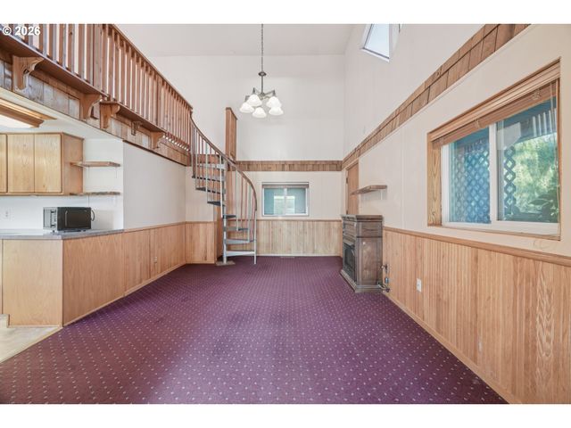 20205 Nw CLARK Ave, Portland, OR 97231