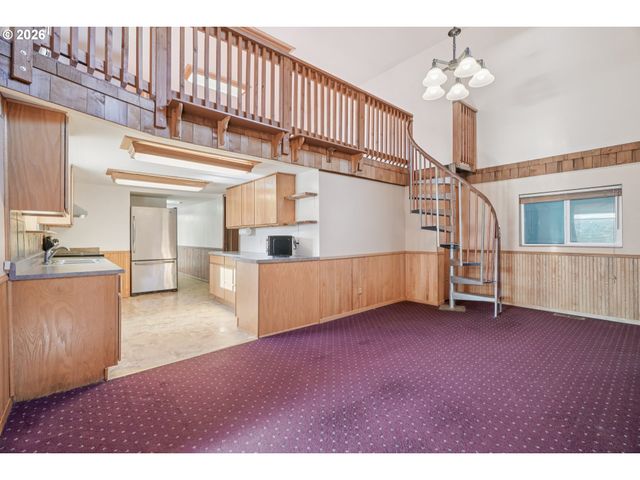 20205 Nw CLARK Ave, Portland, OR 97231