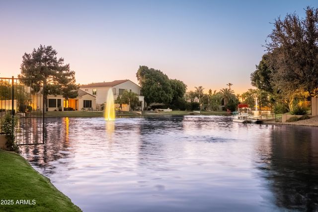 4463 S WILDFLOWER Place, Chandler, AZ 85248