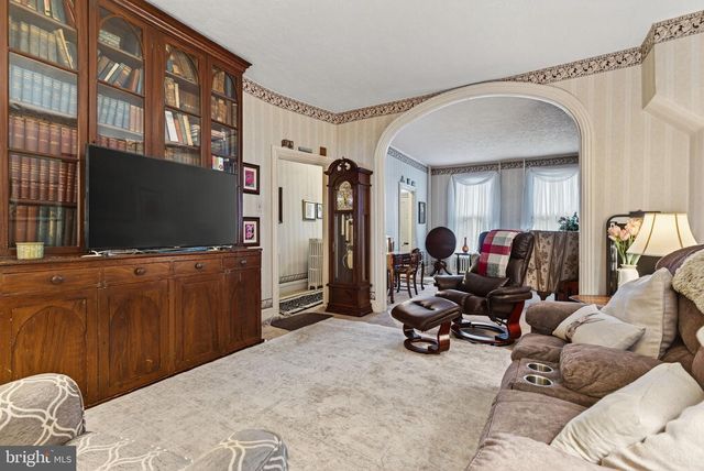 258 N 3RD ST, Columbia, PA 17512