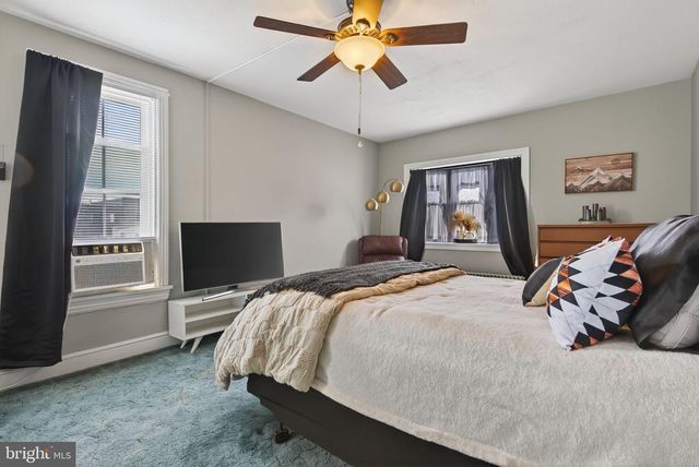 258 N 3RD ST, Columbia, PA 17512