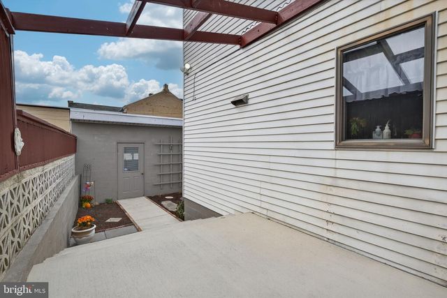 258 N 3RD ST, Columbia, PA 17512