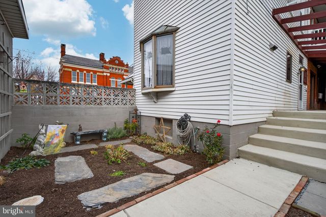 258 N 3RD ST, Columbia, PA 17512