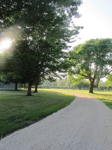 40 Tuthill Point Road, East Moriches, NY 11940