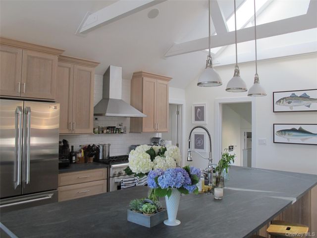 40 Tuthill Point Road, East Moriches, NY 11940