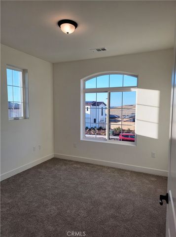 730 Manor Lane, Paso Robles, CA 93446