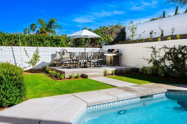 73055 Amber Street, Palm Desert, CA 92260