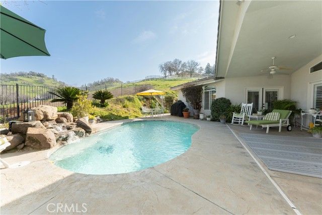 16404 Wardlaw Drive, Springville, CA 93265