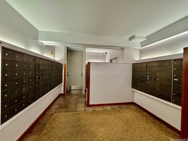 1750 Kalakaua Avenue 2704, Honolulu, HI 96826
