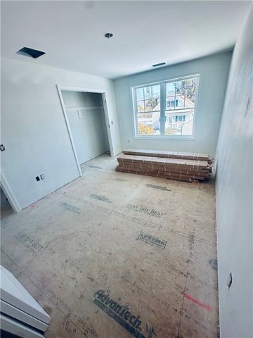 10 Dale Avenue, Cranston, RI 02910