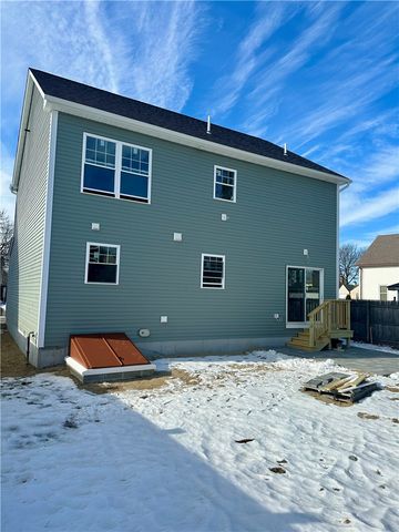 10 Dale Avenue, Cranston, RI 02910