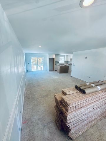 10 Dale Avenue, Cranston, RI 02910