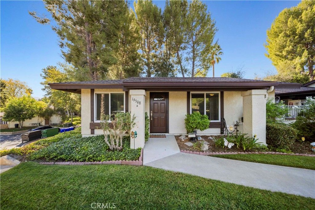 19508 Avenue Of The Oaks, Newhall, CA 91321 — exterior