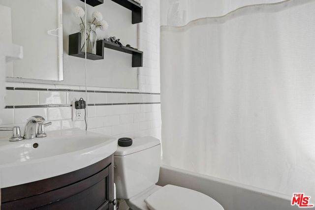 1760 18th Street B, Santa Monica, CA 90404