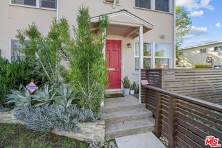 1760 18th Street B, Santa Monica, CA 90404