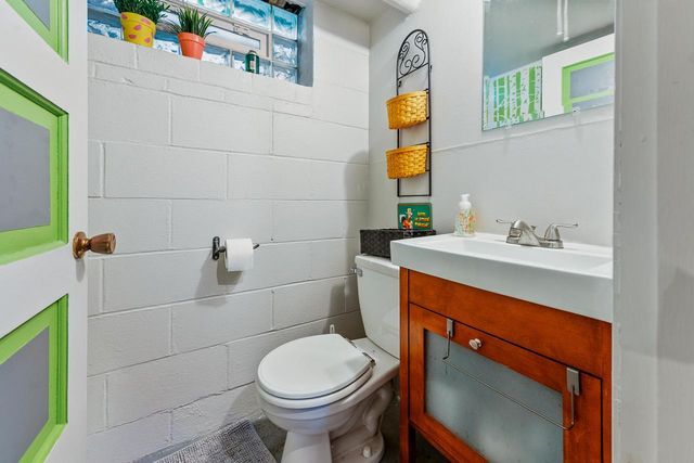 2862 N 78th STREET, Milwaukee, WI 53222