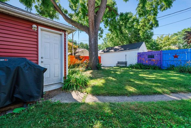 2862 N 78th STREET, Milwaukee, WI 53222