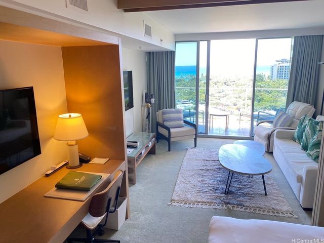 383 Kalaimoku Street 1608, Honolulu, HI 96815