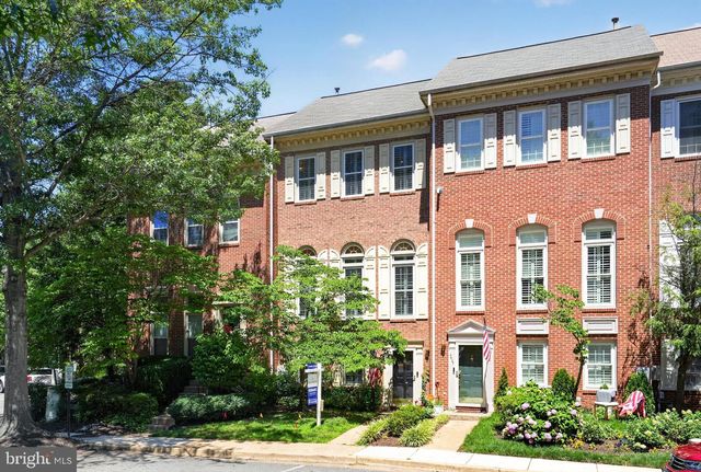 4659 LAMBERT DR, Alexandria, VA 22311