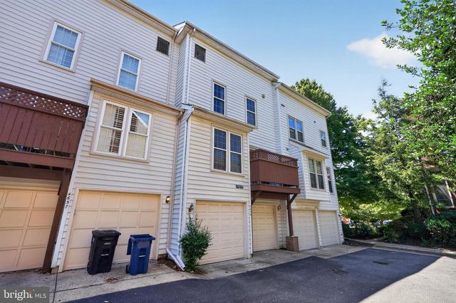 4659 LAMBERT DR, Alexandria, VA 22311