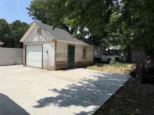 1241 NW 94th Street, Oklahoma City, OK 73114